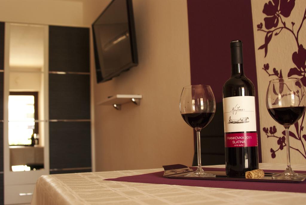 Apartment Mladenka Visnjik Задар Екстериор снимка